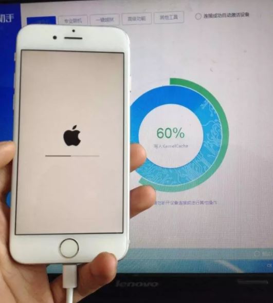 误升iOS 11想降级到iOS 10 可以用PP助手或爱思助手还原